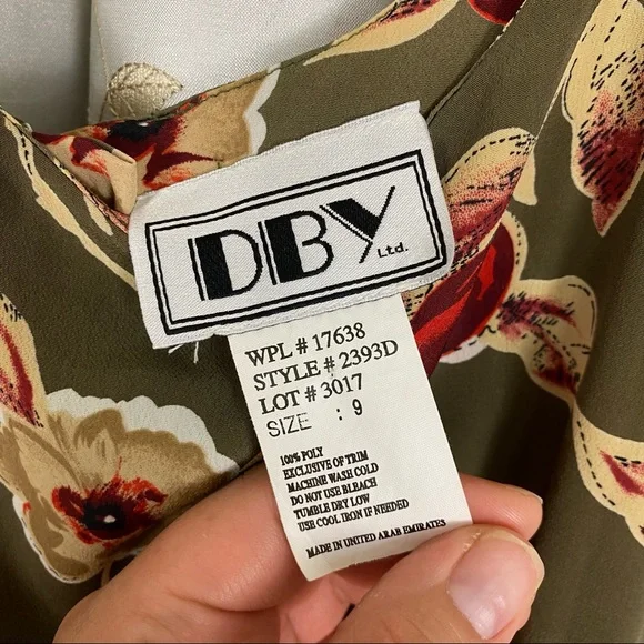 90'S IT GIRL - Picture 10 of 11